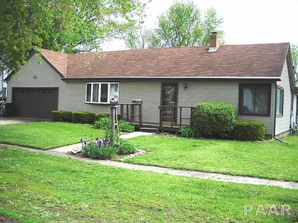 303 Fisher St photo 1