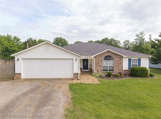 104 Pierce Loop, Wister, OK 74966