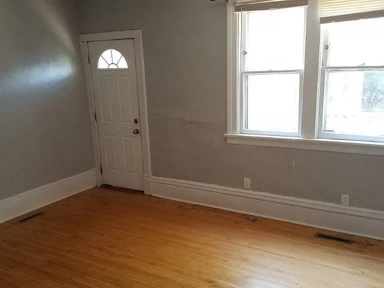 2720 Emerson Ave S #2 — Photo 9