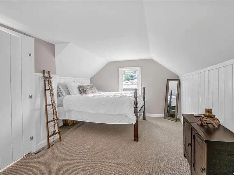 265 Perry St — Photo 19