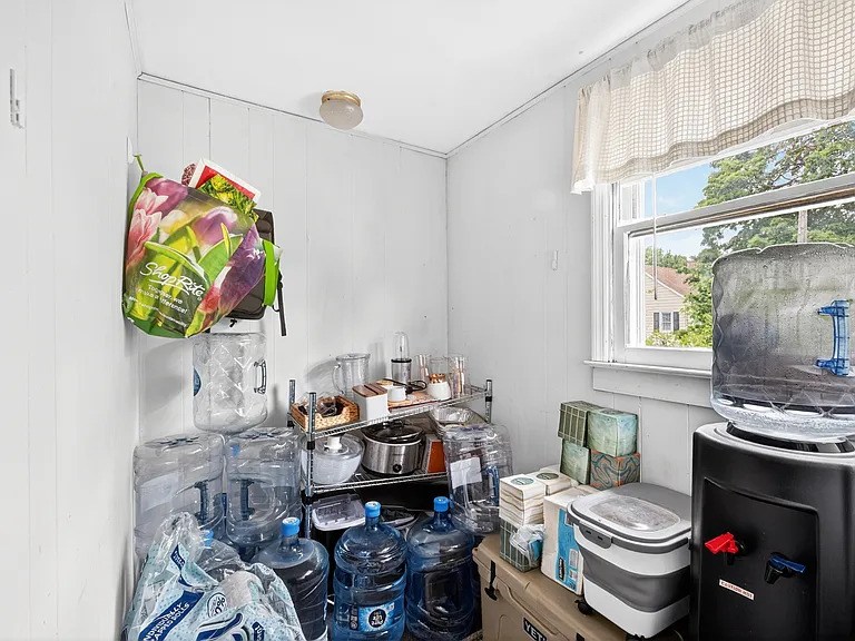 87 W Hanover Ave #1 — Photo 4