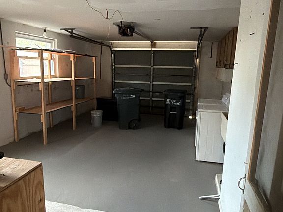 4th image of 1327 Piedmont Rd