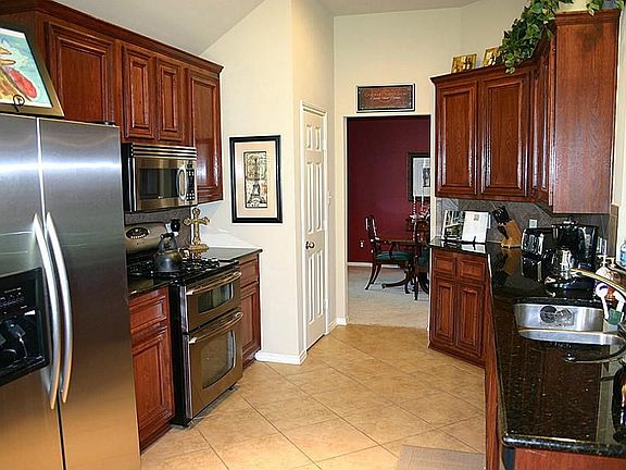 2nd image of 26719 Abbey Springs Ln