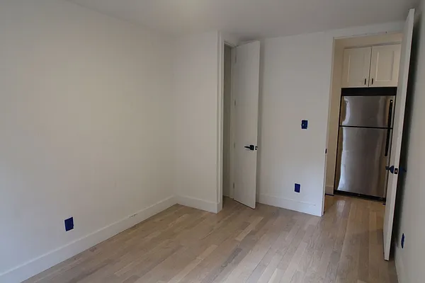 Rented by Bruma Realty LLC | media 21