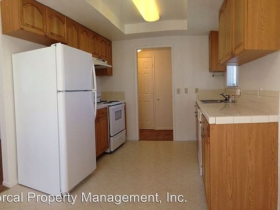 2nd image of 1672 Everglades Dr