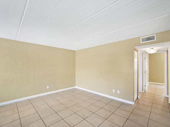 5th image of 411 N Halifax Ave APT 109