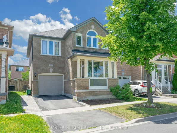 418 The Bridle Walk, Markham, ON L6C 2M5