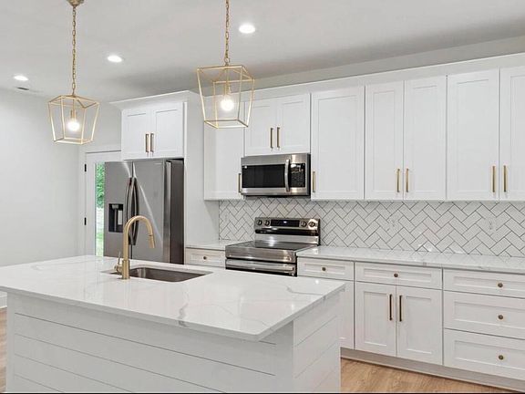 2nd image of 1728 Millie Ln