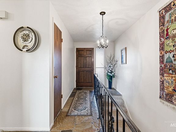 4th image of 5621 W Centerbrook Dr