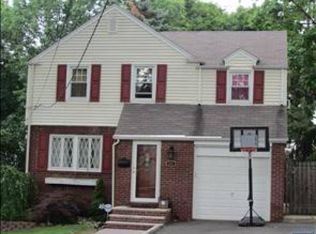 603 Kent Ave, Teaneck, NJ 07666