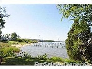 4th image of 2504 Lyon Dr