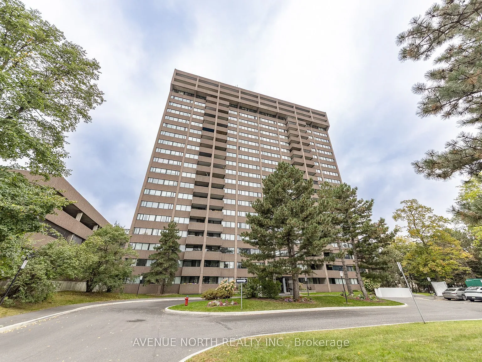 2 bed, $2,300 — Photo 1