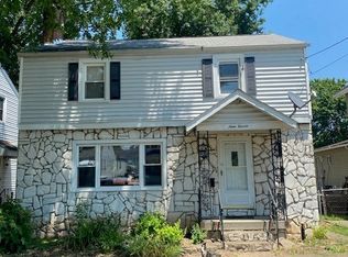 911 32nd St, Parkersburg, WV 26104