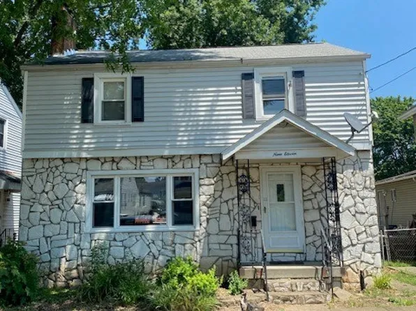 911 32nd St, Parkersburg, WV 26104