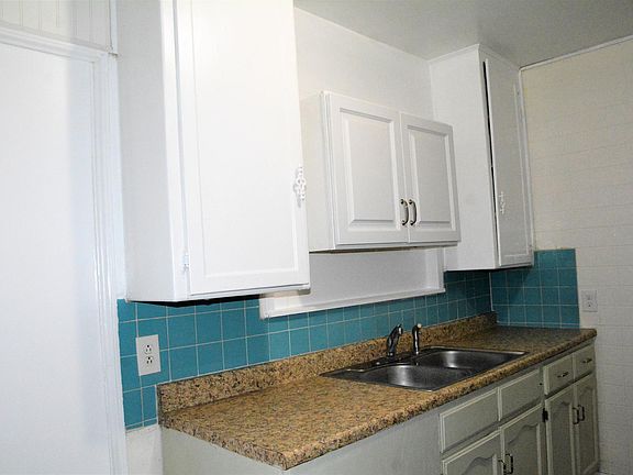 4th image of 12149 Ashworth St