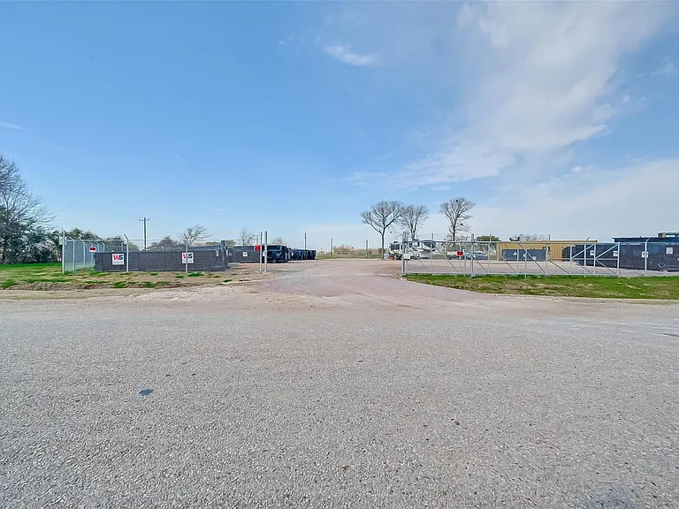 9655 Kerr Rd — Photo 11