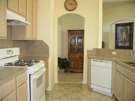 4th image of 5122 Chase Park Cir