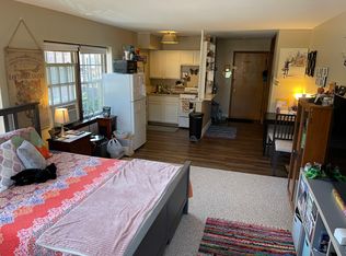 19 S 4th St #2, Geneva, IL 60134