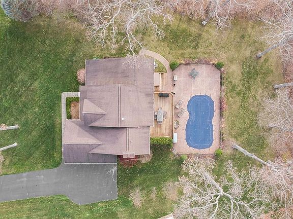 2nd image of 5079 Timber Cove Cir
