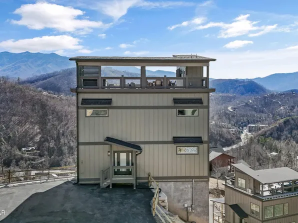 287 Laurel Oaks Way, Gatlinburg, TN 37738