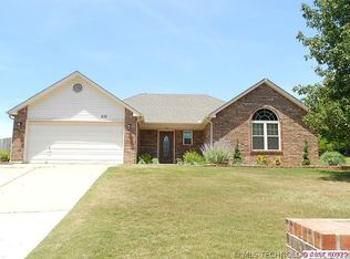230 S 176th West Ave, Sand Springs, OK 74063
