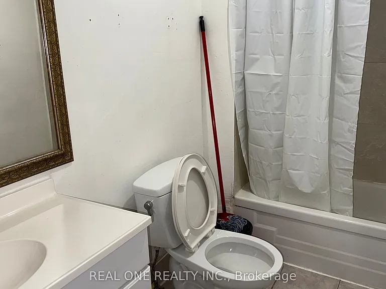 3622 Molly Ave — Photo 9