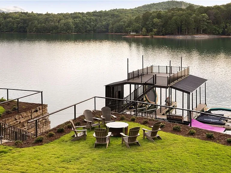 725 Rocky Point Dr — Photo 129