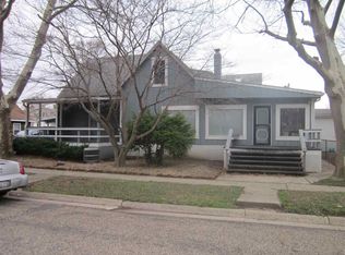 117 S Morgan St, Mason City, IL 62664