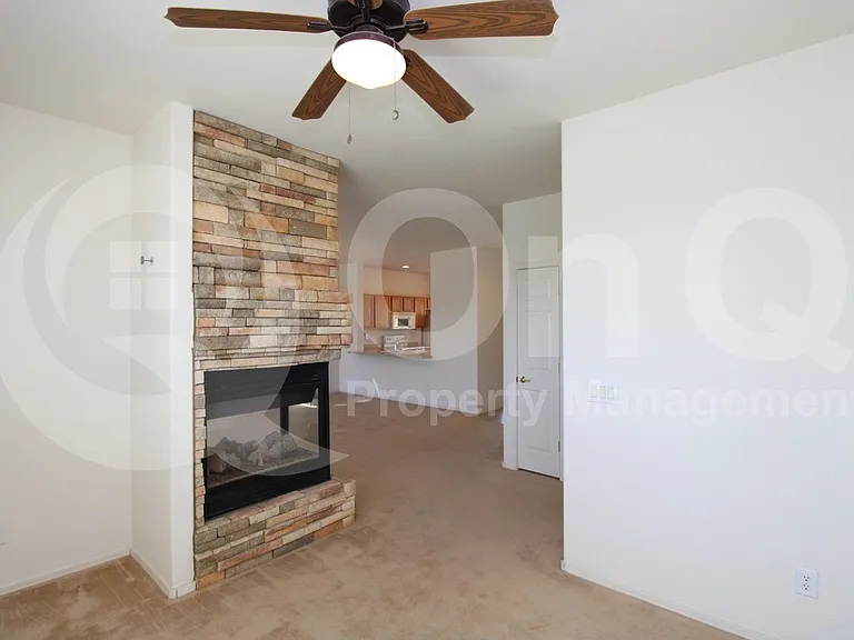 42599 W Candyland Pl — Photo 10