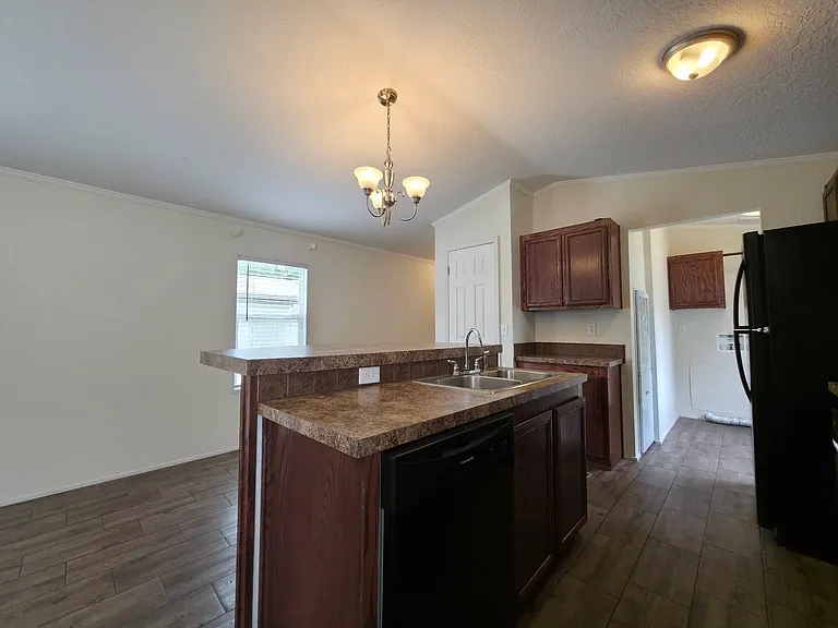 1440 W Plum St #140 — Photo 7