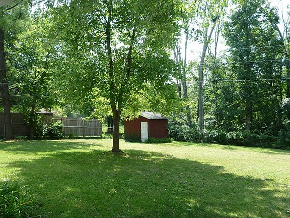 3rd image of 117 Bamboo Dr