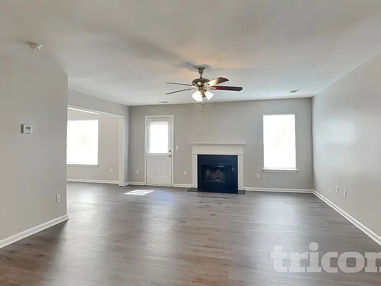 213 Nellie Yale Pl — Photo 3