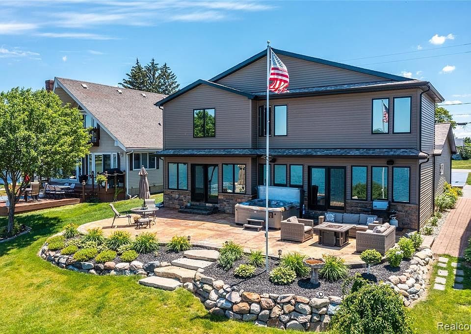 13558 S Horrell Rd, Fenton, MI 48430 Zillow