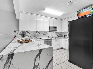 980 W 43rd Pl #980, Hialeah, FL 33012