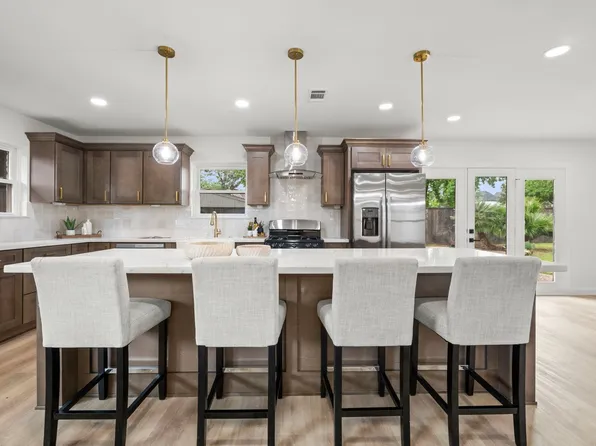 1402 Lehman St, Houston, TX 77018