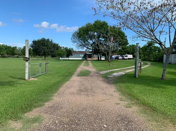5011 County Road 172, Alvin, TX 77511