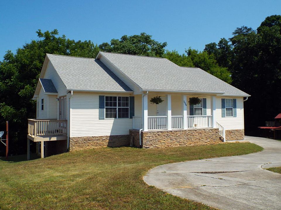 1st image of 2904 Pembroke Pl