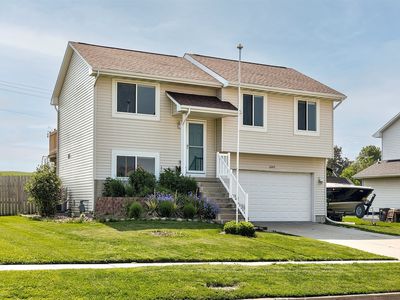 2207 Vista View Dr, Granger, IA, 50109