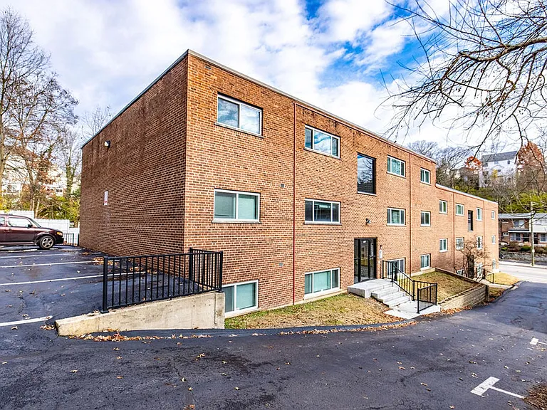 Delta Bend Apartments in Mount Lookout — Photo 14