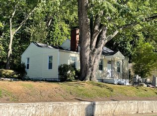 489 Baldwin Rd, Akron, OH 44312