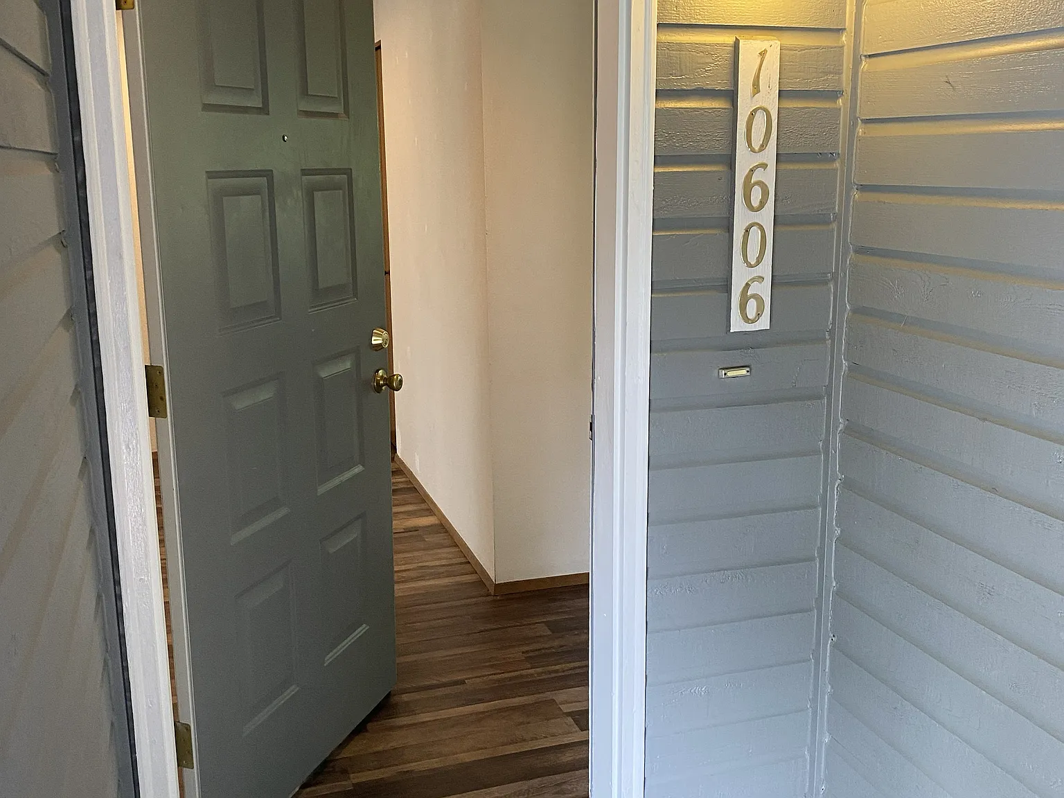 2 bed, 960 sqft, $1,785 — Photo 2