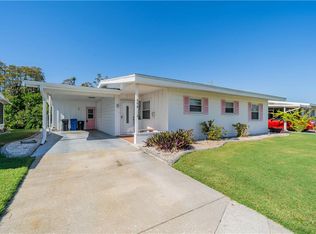 904 Augusta Dr, Sun City Center, FL 33573