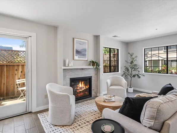 366 Piper Street, Healdsburg, CA 95448