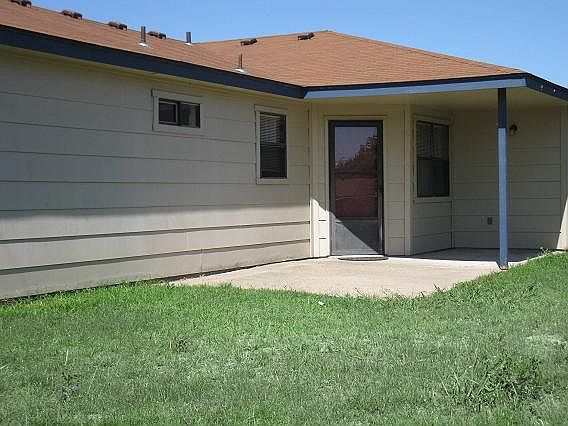 2nd image of 2500 Boyd Ave