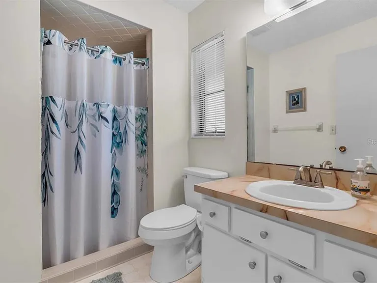 331 Burke Rd — Photo 17