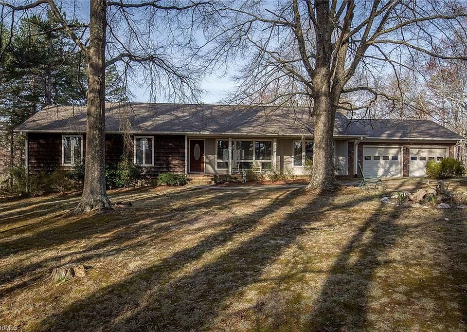1st image of 1512 Knightway Ln