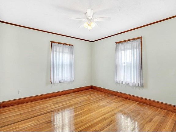 5th image of 68 Phillips Ave #68