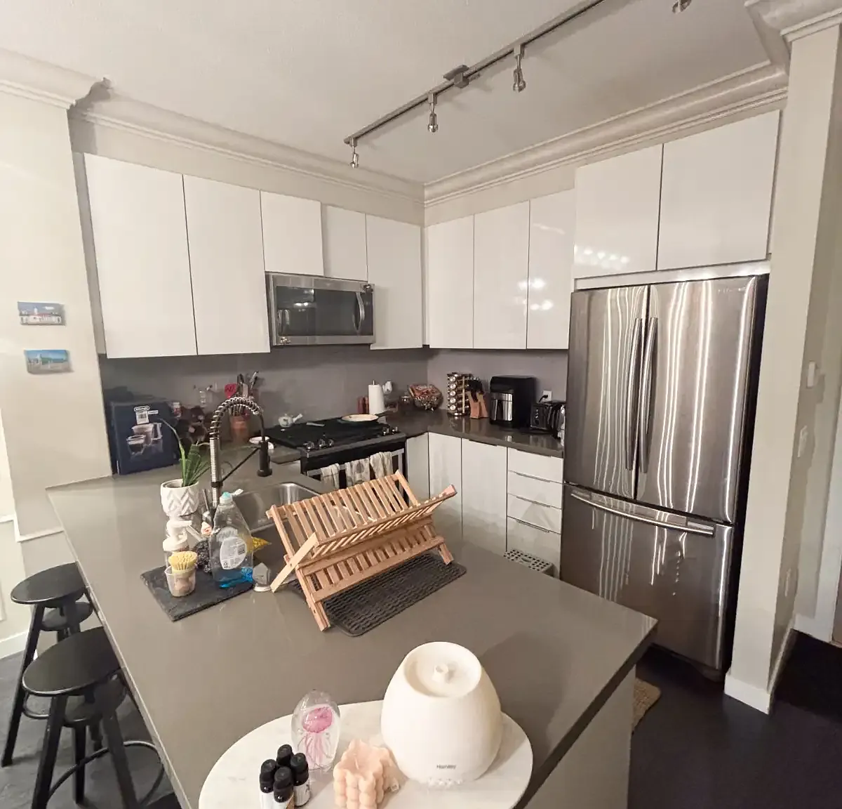 2 bed, 850 sqft, $3,500 — Photo 4