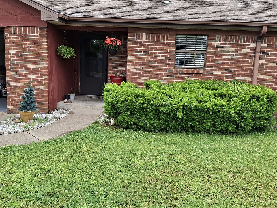 1st image of 620 Sierra Dr