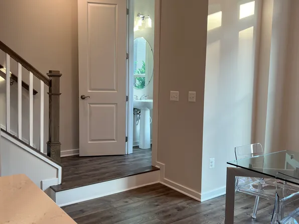 16265 Connors Way, Rockville, MD 20855